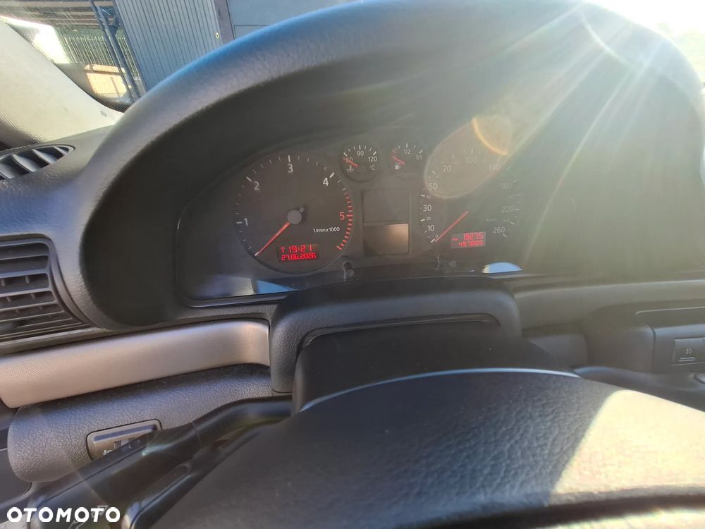 Audi A4 Avant 1.9 TDI - 12