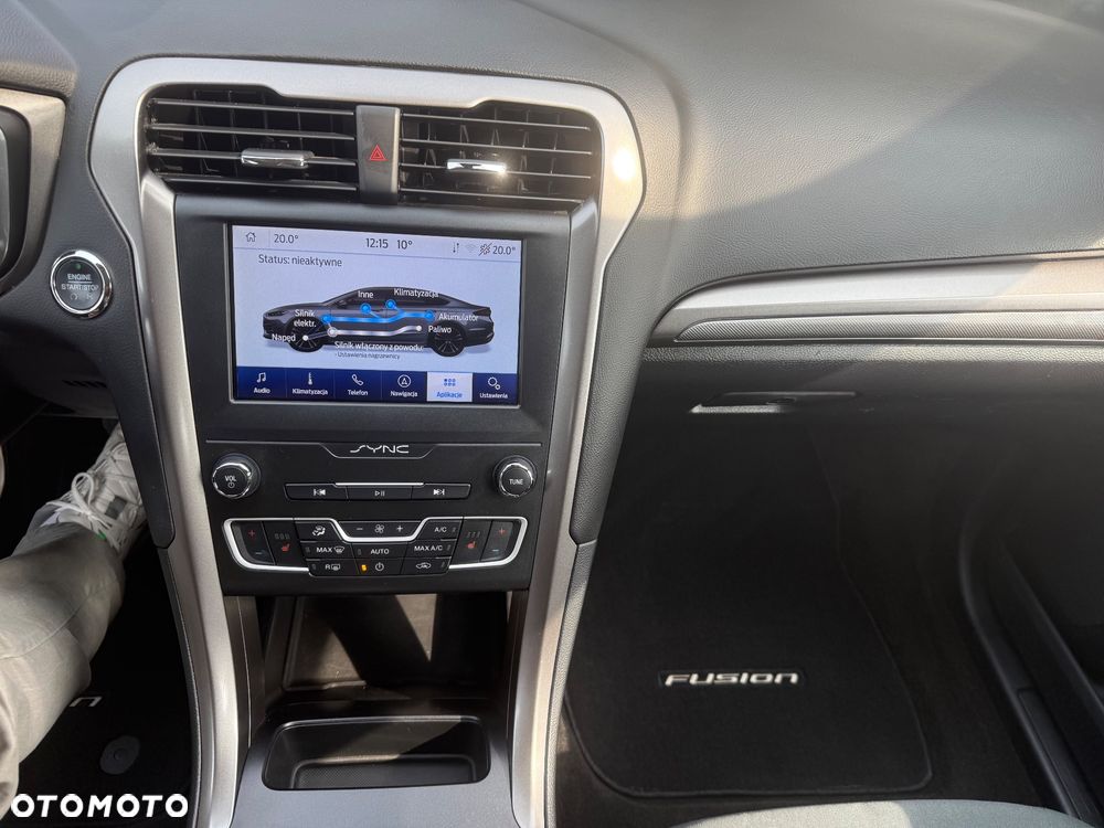 Ford Fusion - 18