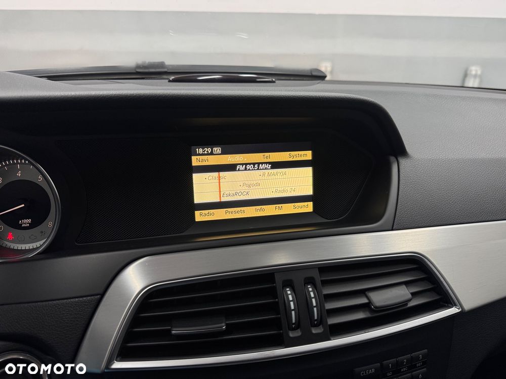 Mercedes-Benz Klasa C 180 Kompressor Automatik Avantgarde - 19