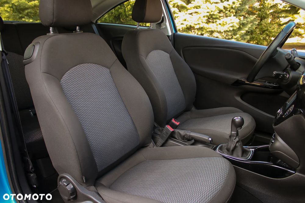 Opel Corsa 1.4 16V Cosmo - 20