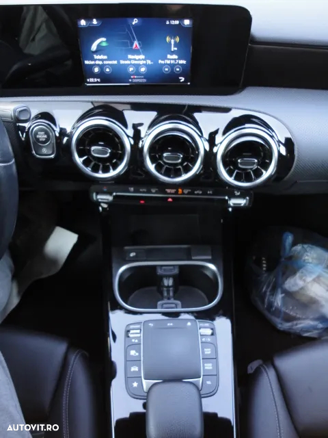 Mercedes-Benz A 180 d Aut. - 15