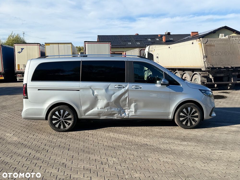 Mercedes-Benz Klasa V 250 d extralang 4Matic 9G-TRONIC Avantgarde - 6