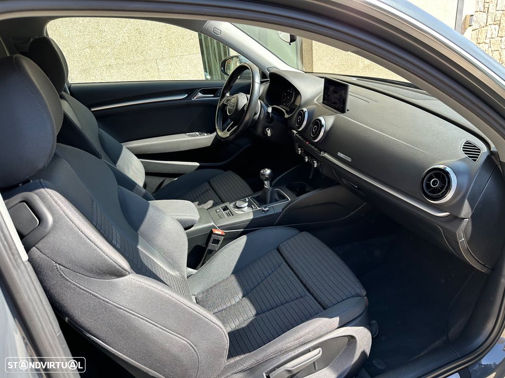 Audi A3 1.6 TDI Sport - 14