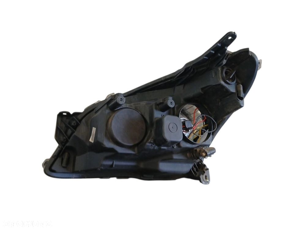 LAMPA PRAWA PRZEDNIA PRZÓD OPEL ASTRA III H - 2