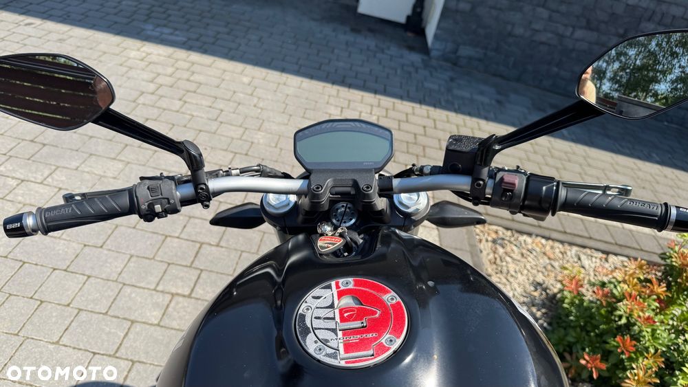 Ducati Monster - 14