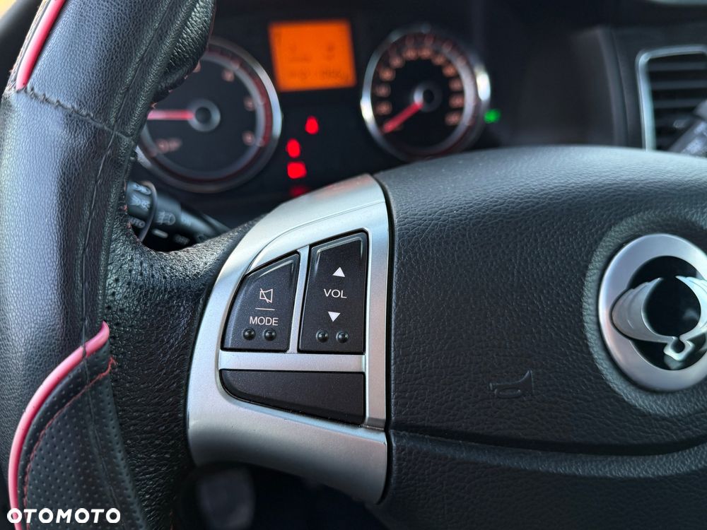 SsangYong/KGM Korando 2.0 e-XDi Quartz 2WD - 19