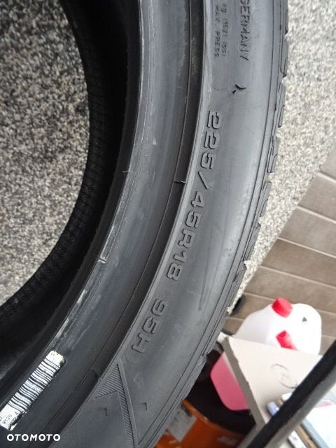 225/45/R18 95H Goodyear Ultra Grip Performance - 7