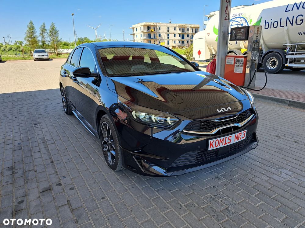 Kia ProCeed 1.5 T-GDI GT Line - 4