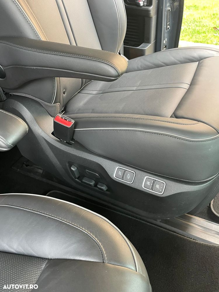 Hyundai Staria 2.2 CRDi Allrad Signature - 10