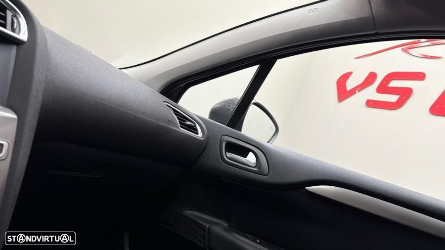 Citroën C4 BlueHDi 120 Stop&Start Shine - 23