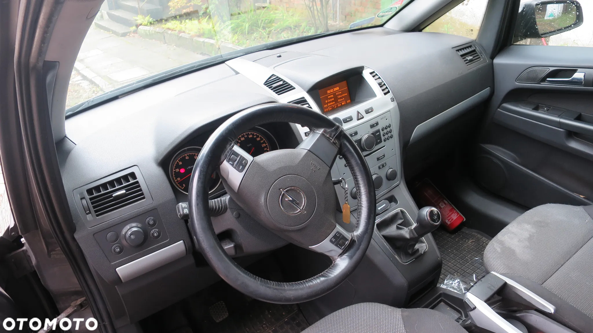 Opel Zafira 1.6 - 18