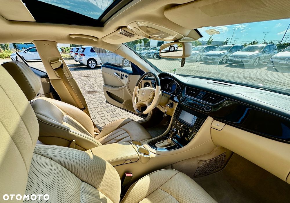 Mercedes-Benz CLS 500 - 10