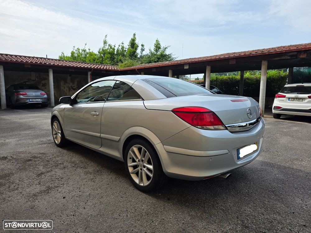 Opel Astra Cabrio TwinTop 1.9 CDTi - 4