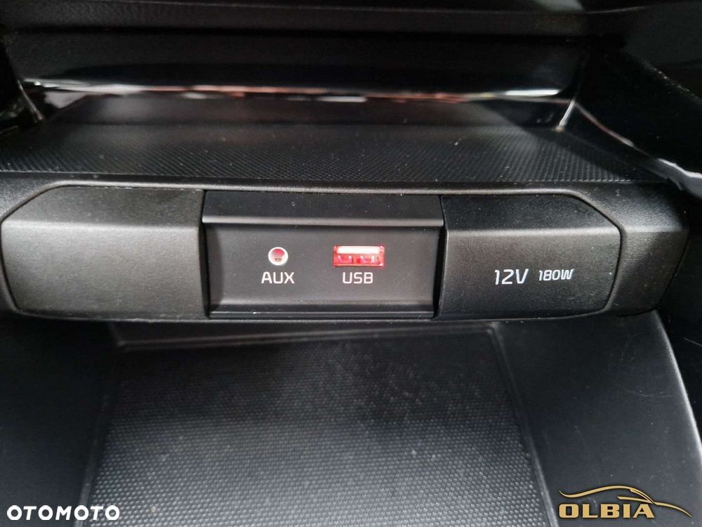 Kia Stonic - 29