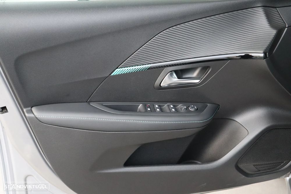 Peugeot 208 PureTech 100 Allure Pack - 13