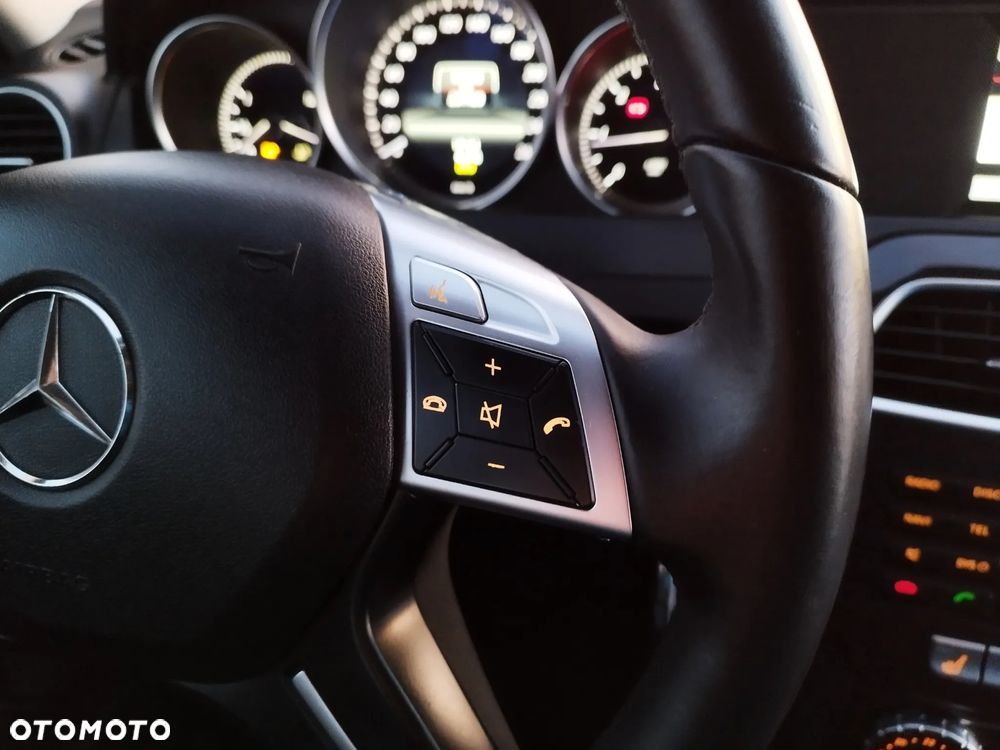 Mercedes-Benz Klasa C 200 CDI BlueEff Avantgarde - 21