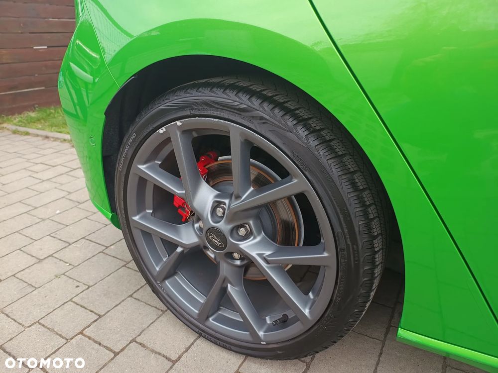 Ford Focus 2.3 EcoBoost ST X - 26