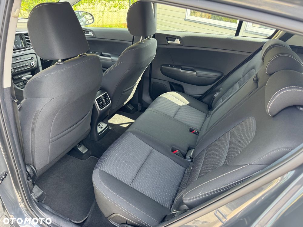 Kia Sportage 1.6 T-GDI Business Line 2WD - 29