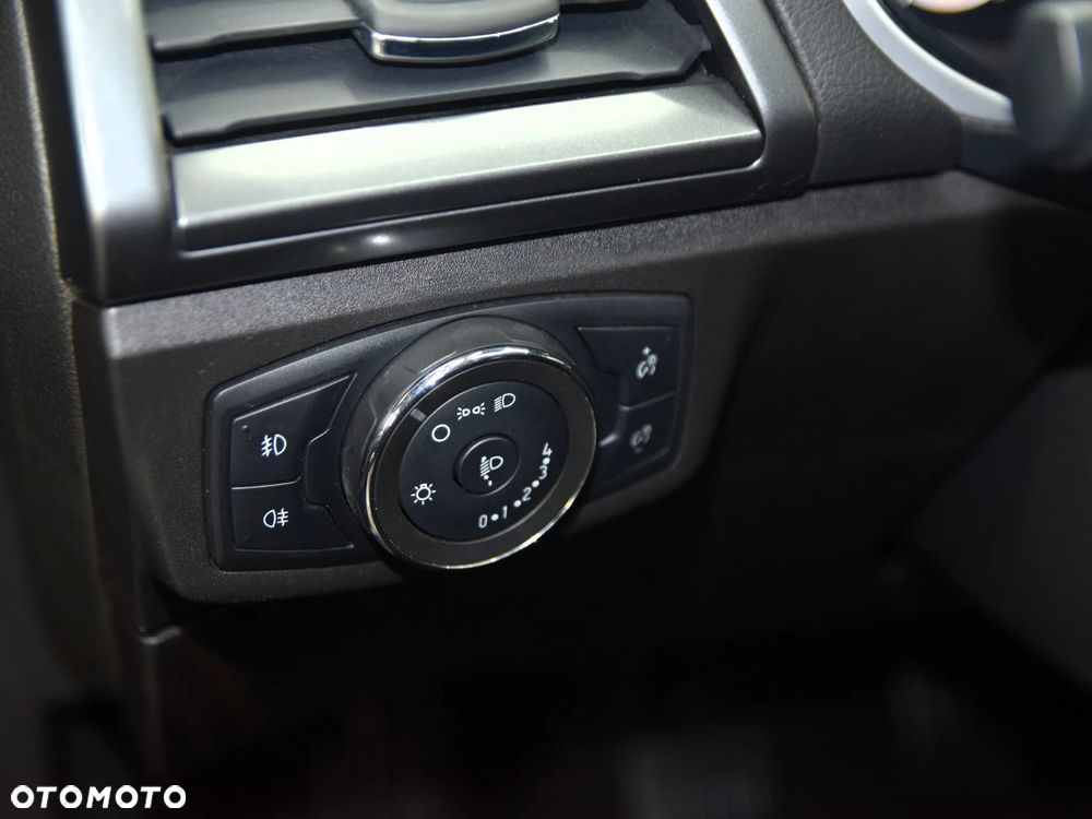 Ford Mondeo - 18