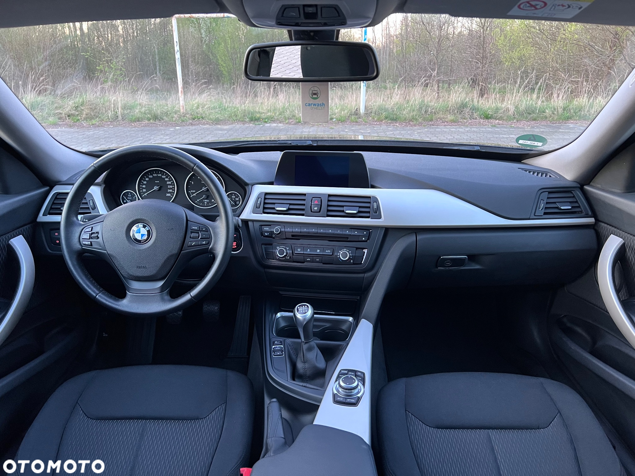 BMW Seria 3 318d EU6 - 9