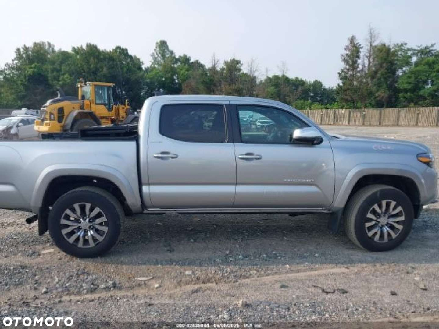 Toyota Tacoma - 8