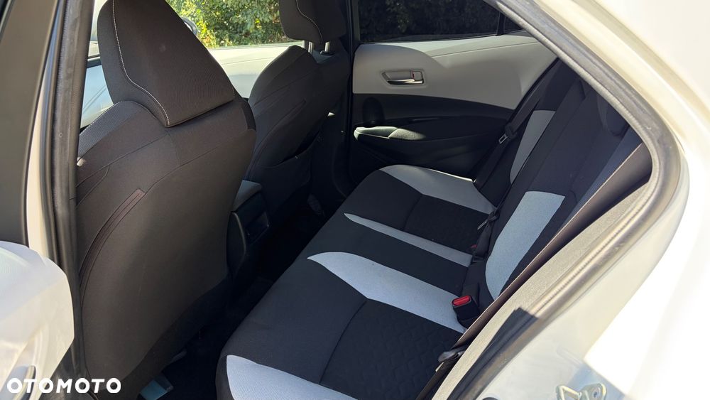 Toyota Corolla 1.8 Hybrid Comfort - 14
