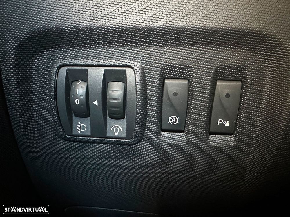 Renault Captur 1.5 dCi Exclusive - 24