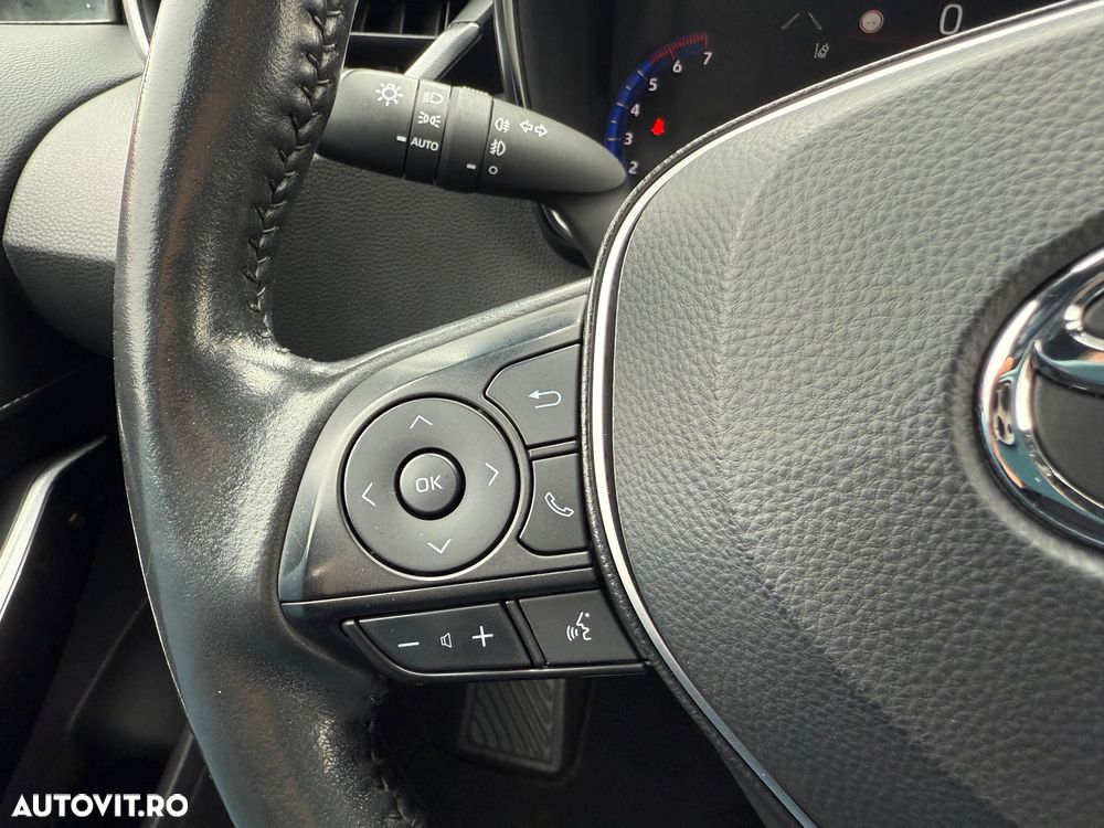 Toyota Corolla 1.8 HSD Exclusive interior Gri - 29