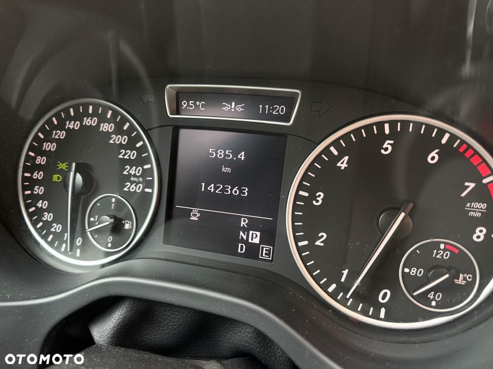 Mercedes-Benz Klasa A 180 7G-DCT AMG Line - 15