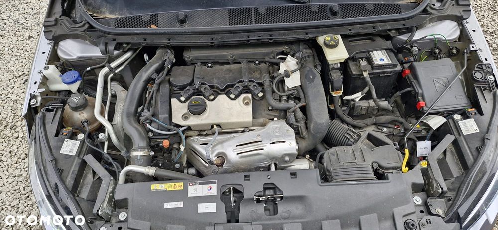 Peugeot 308 PureTech 225 GPF EAT8 Stop & Start GT - 13