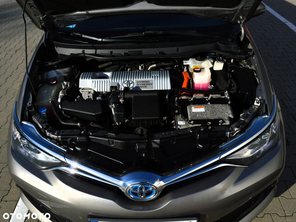 Toyota Auris 1.8 HSD Luna - 34