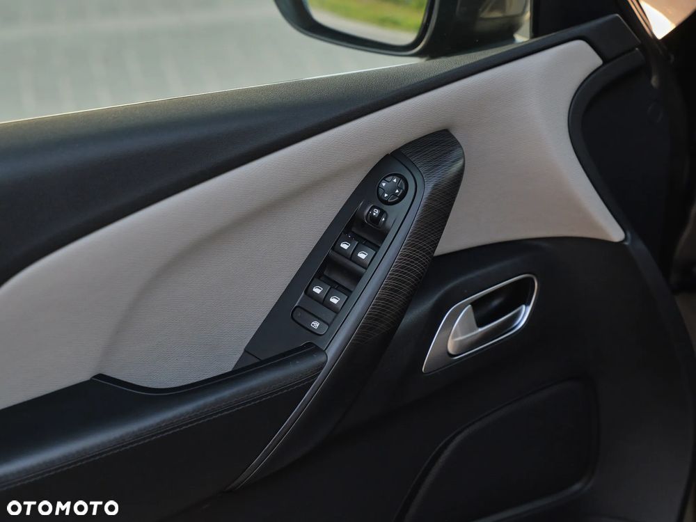 Citroën C4 Picasso 1.6 THP Shine S&S EAT6 - 24
