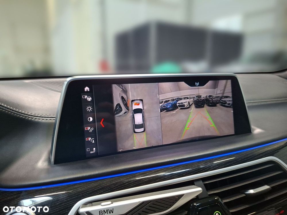 BMW Seria 7 - 21
