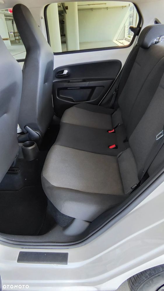 Volkswagen up! 1.0 move - 13