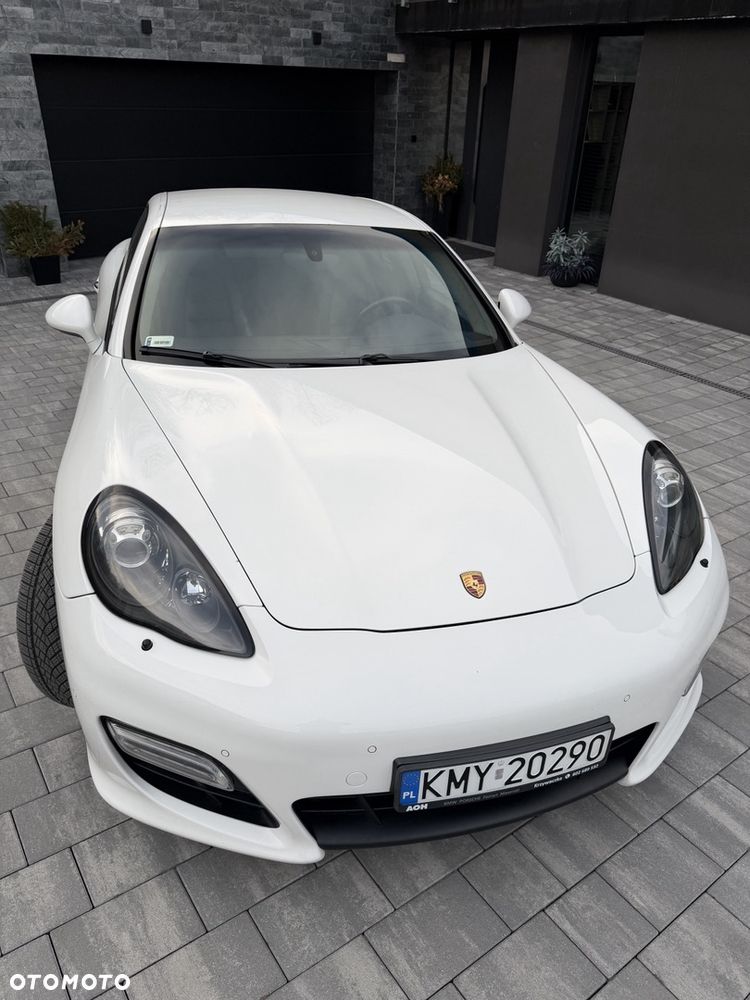 Porsche Panamera - 3