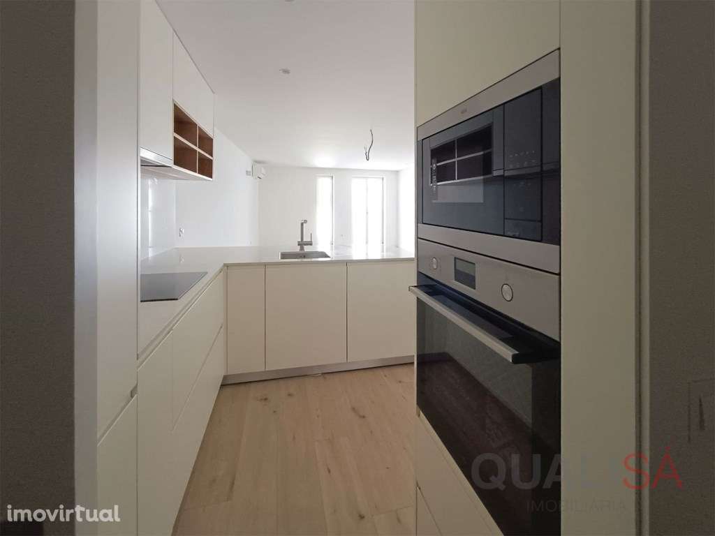 Apartamento T2 duplex novo localizado no centro histórico em S. Vic... - Grande imagem: 5/27