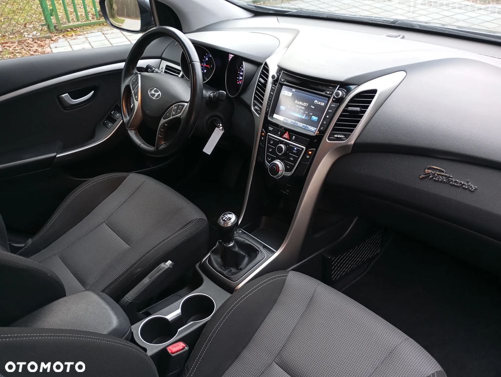 Hyundai i30 blue 1.4 YES Silver - 9