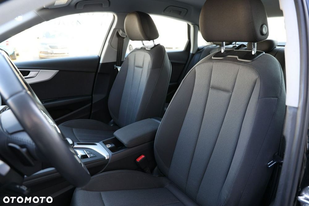 Audi A4 Avant - 22
