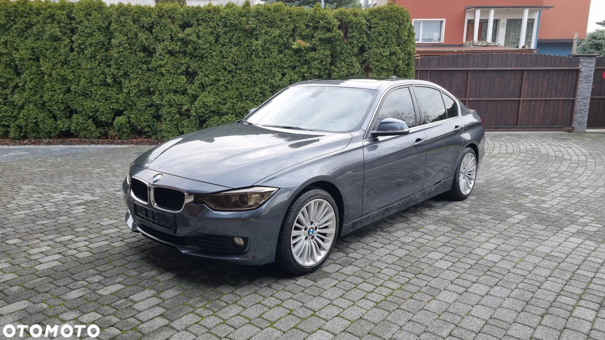 BMW Seria 3 328i Luxury Line - 1