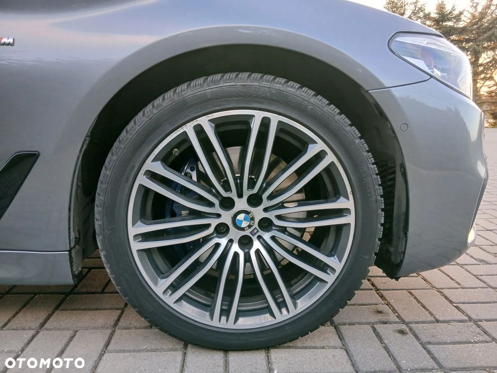 BMW Seria 5 530i xDrive M Sport sport - 19