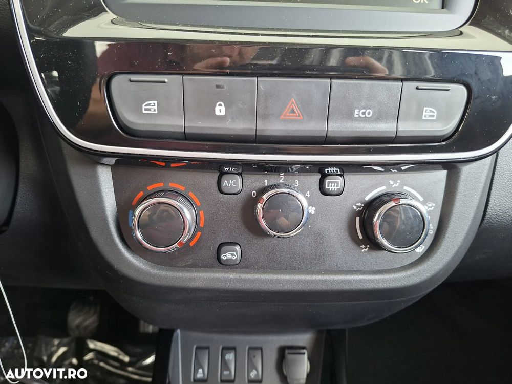 Dacia Spring Expression - 14