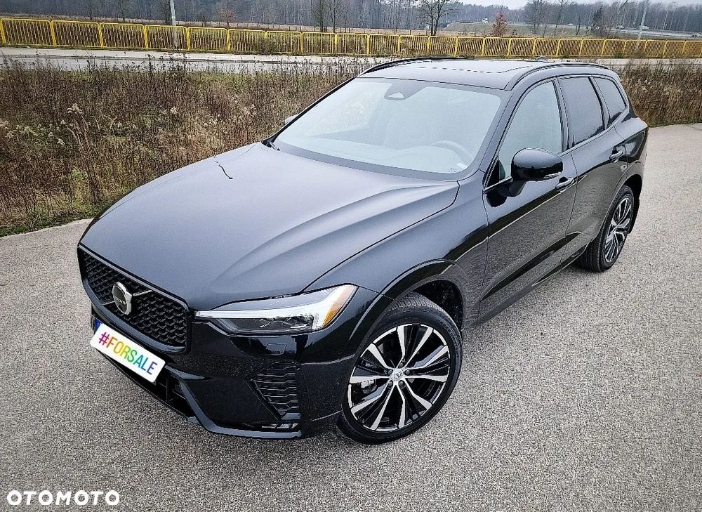 Volvo XC 60 B5 B AWD Plus Dark - 4