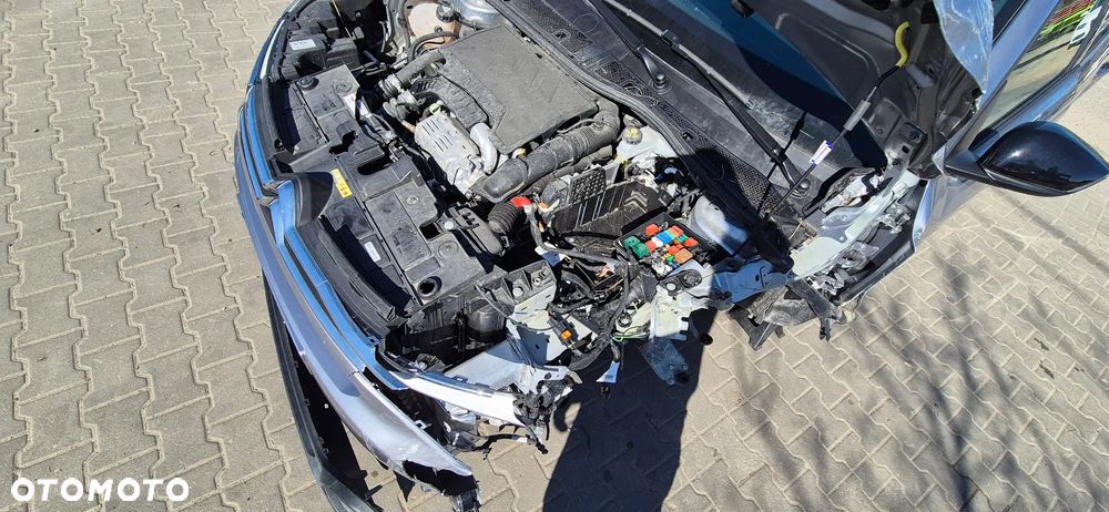 Citroën C4X 1.2 PureTech Business Edition S&S EAT8 - 21