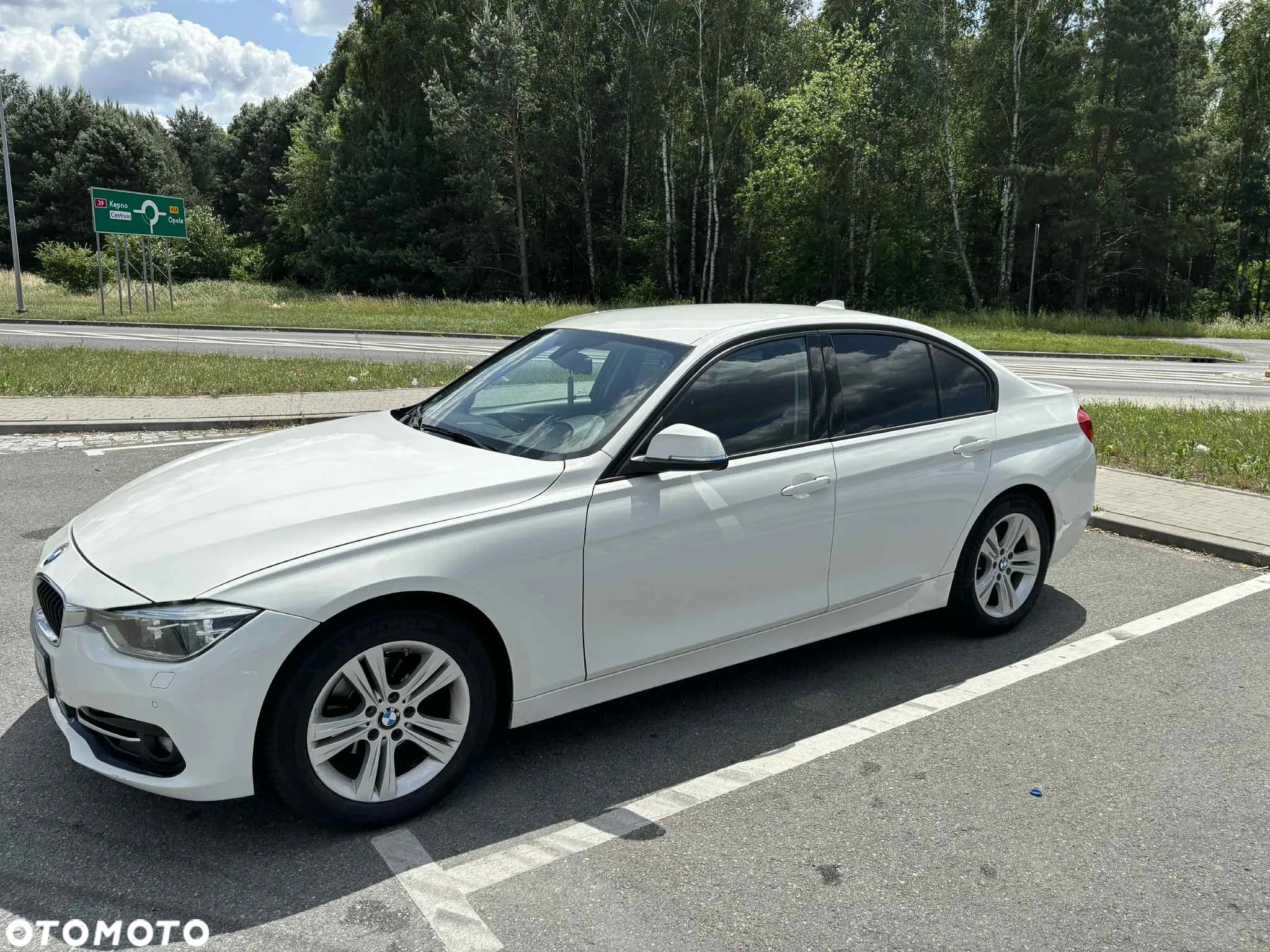 BMW Seria 3 318i Sport Line - 2