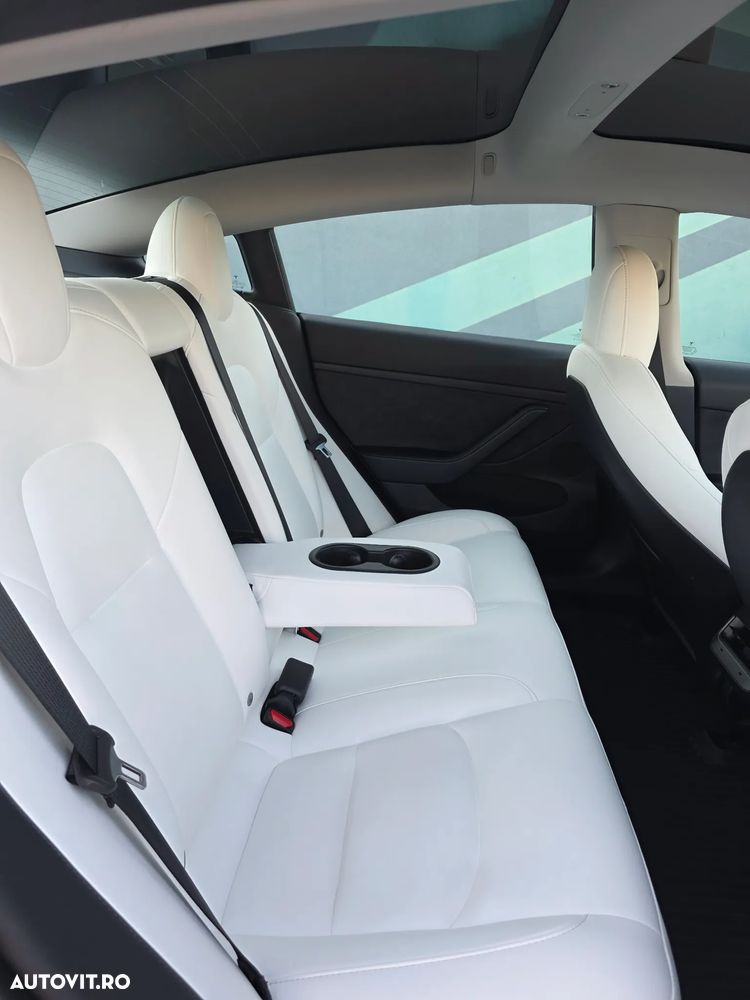 Tesla Model 3 Long Range AWD Premium - 8
