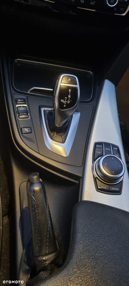 BMW Seria 3 320d xDrive Edition M Sport Shadow - 10