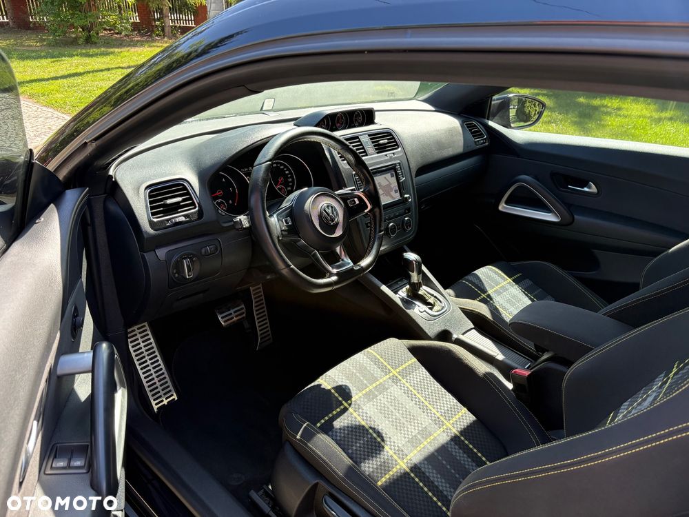 Volkswagen Scirocco 2.0 TDI BMT DSG - 12