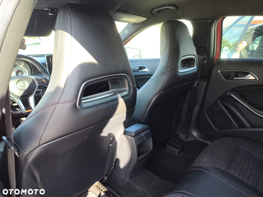 Mercedes-Benz Klasa A 180 (BlueEFFICIENCY) AMG Sport - 13