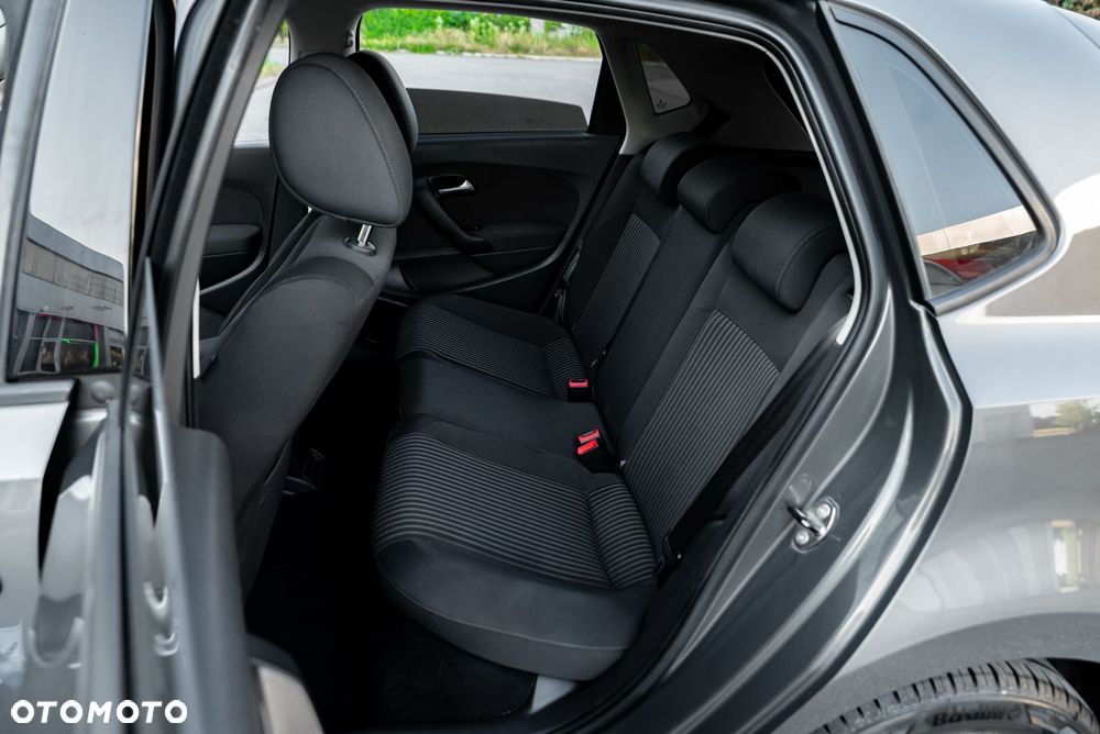 Volkswagen Polo 1.2 TSI Highline DSG - 26