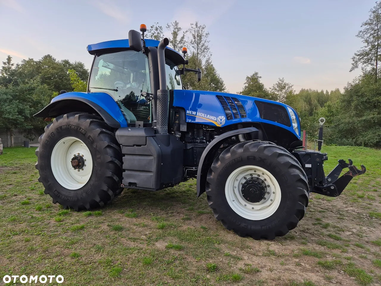 New Holland T8-300 BARDZO ŁADNY Duży traktor GPS - 4